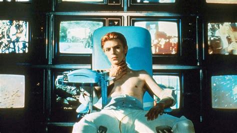 Behold!  The Man Who Fell to Earth: Alien Arrival and Existential Crisis in the Swinging Sixties!